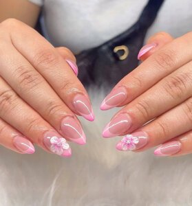 Floral Art Nail
