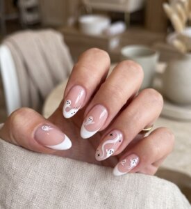 Little Ghost Nails